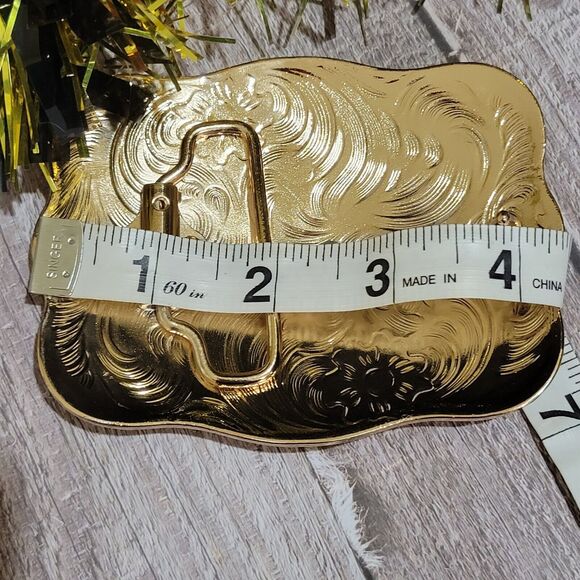 Horse Head Western belt Buckle Rose Tone 4.5 x 3.5 " With Rhinestones Sh… - Picture 8 of 9